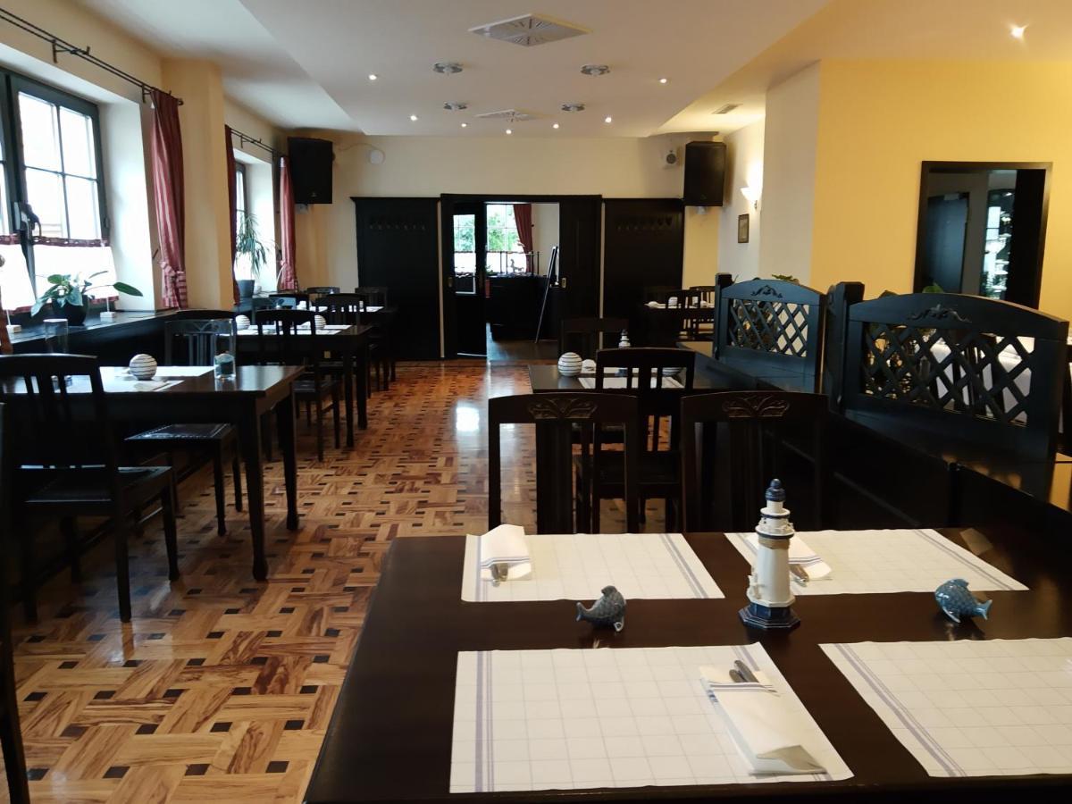 Hotel Weisses Ross Эльстерверда Экстерьер фото